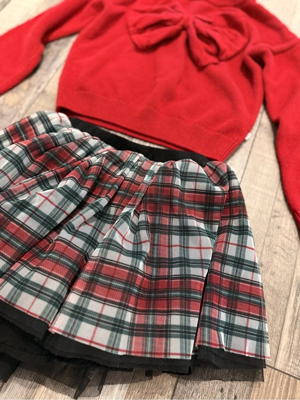 ❤️ Play by Little Sleepies Red Bow Sweater with Plaid Skirt Set. Size 8